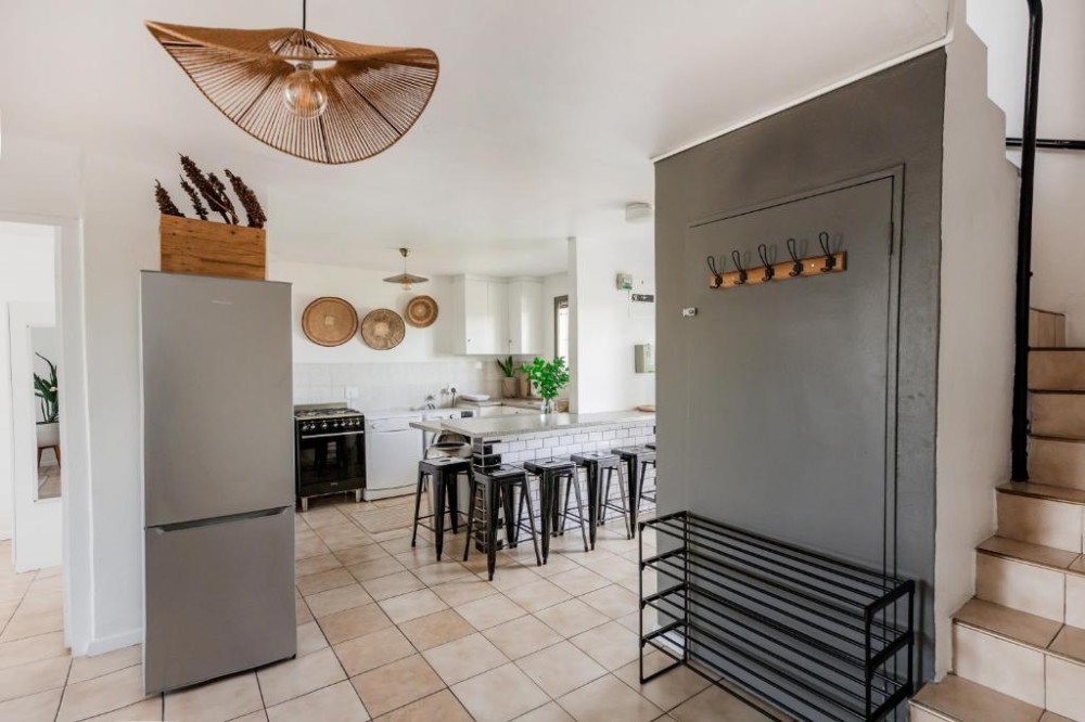 Apex Travel Club - ATC - Silvertree Collective Spacious Central Apartment