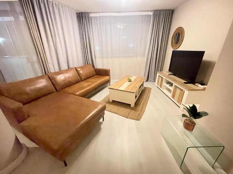 Apex Travel Club - ATC - Menlyn Place 203