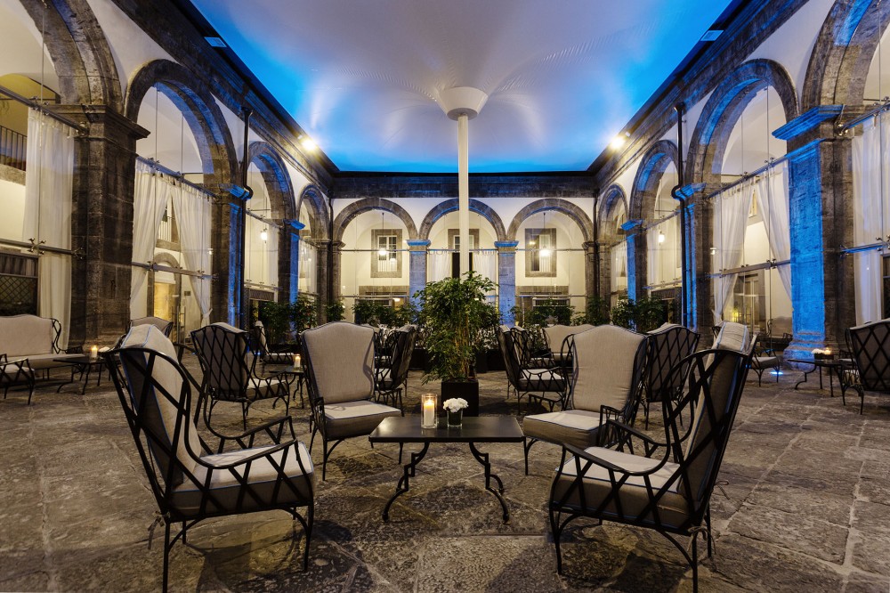 Apex Travel Club - ATC - Palazzo Caracciolo Naples