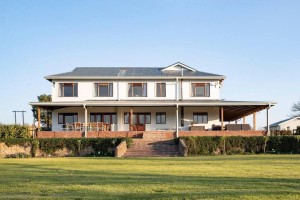 Apex Travel Club - ATC - The Loop Farmhouse Mooi River